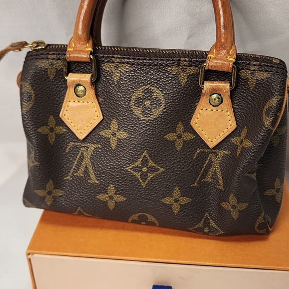 LV Monogram Vintage Nano with Strap - Picture 10 of 14